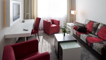 Suite | Minibar, Zimmersafe, Schreibtisch, BĂŒgeleisen/BĂŒgelbrett