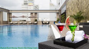 Innenpool, Außenpool