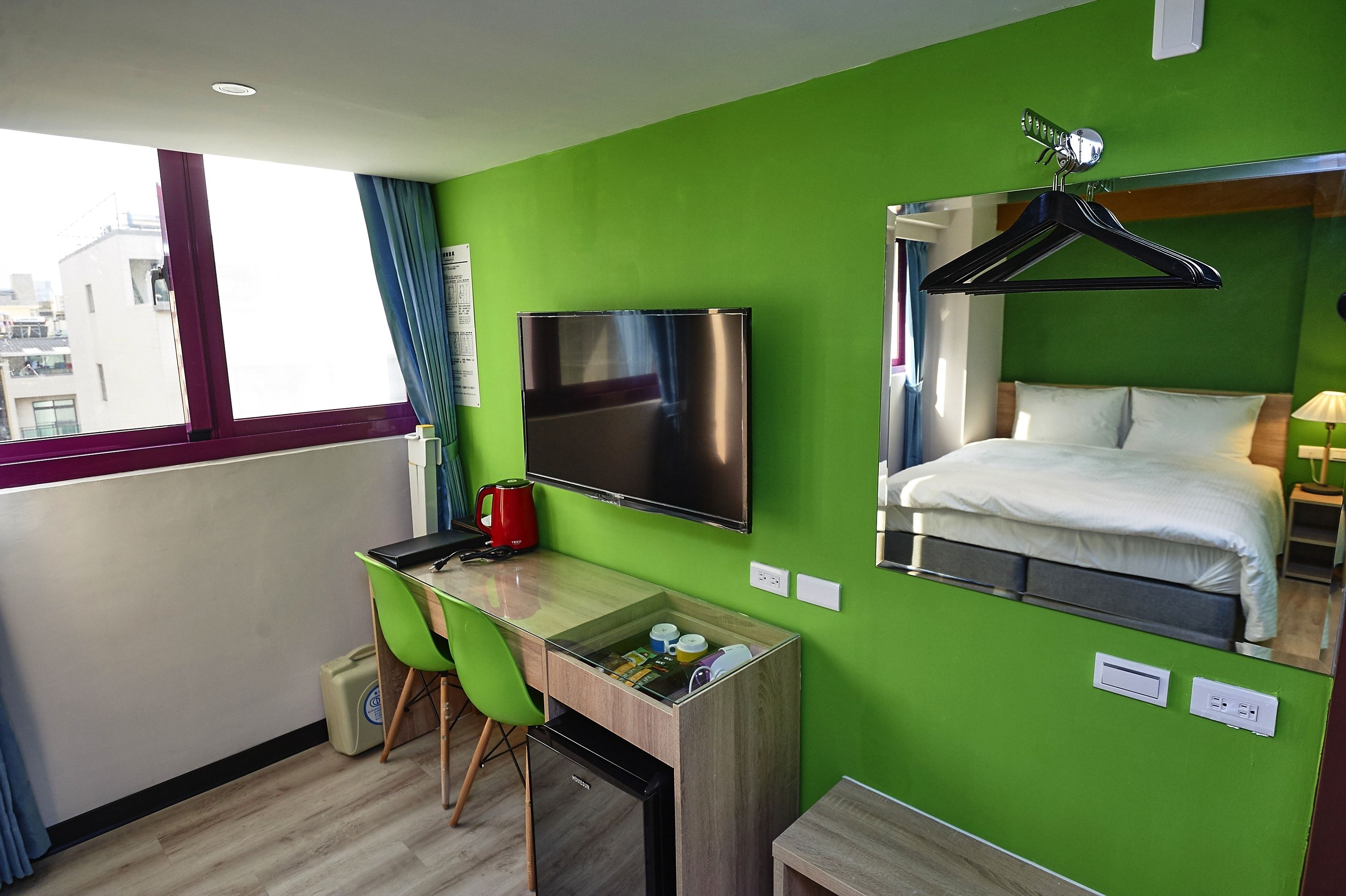 standard double room, 1 double bed | down duvets, desk, soundproofing, iron/ironing board