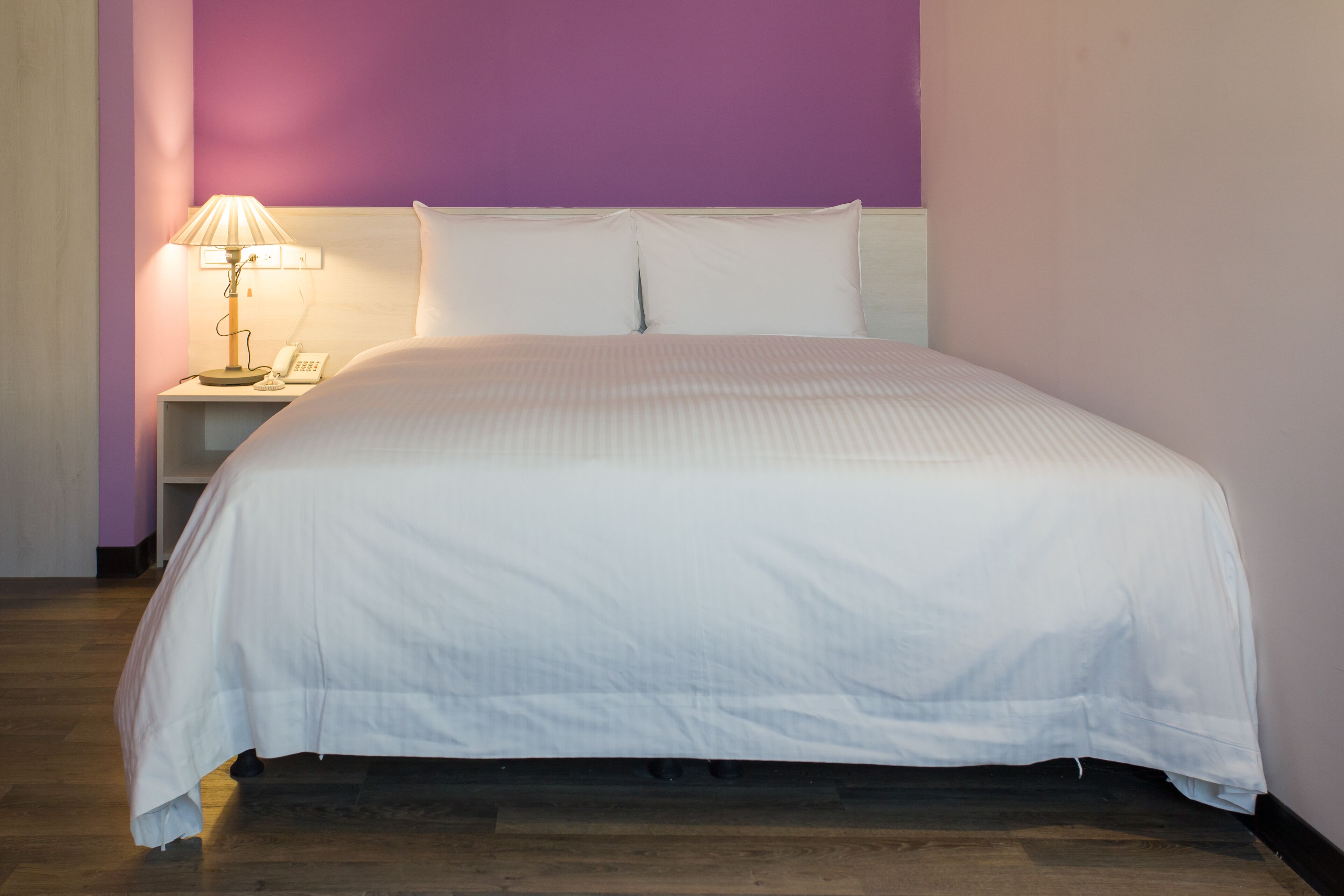 standard double room, 1 double bed | down duvets, desk, soundproofing, iron/ironing board