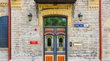 Façana frontal de l'allotjament