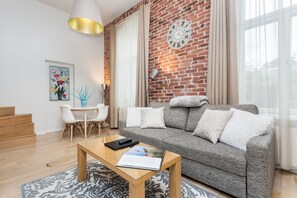 Birgitta Residence | Skrivebord, lydisolert, strykejern/-brett og barnesenger (inkludert)