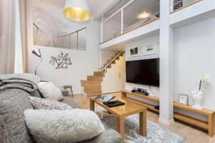 Birgitta Residence | Schreibtisch, schallisolierte Zimmer, Bügeleisen/Bügelbrett