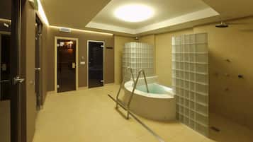 Sauna, baño de vapor y masajes con piedras calientes