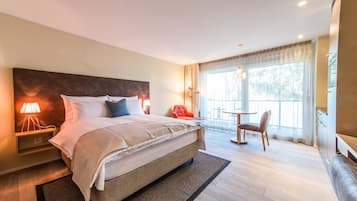 Superior Double Room, 1 Queen Bed (self check-in) | In-room safe, individually decorated, individually furnished, desk