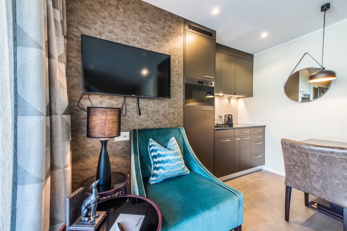 in-room safe, individually decorated, individually furnished, desk