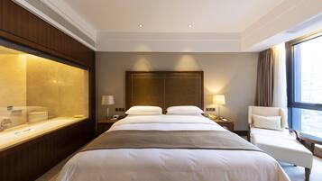 Superior Room, 1 King Bed | Minibar, in-room safe, desk, blackout drapes