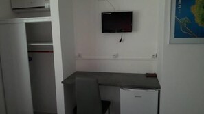 Room amenity - Hotel Du Centre (Saint-Denis)