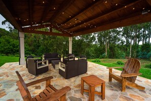 TV skrin rata, mainan