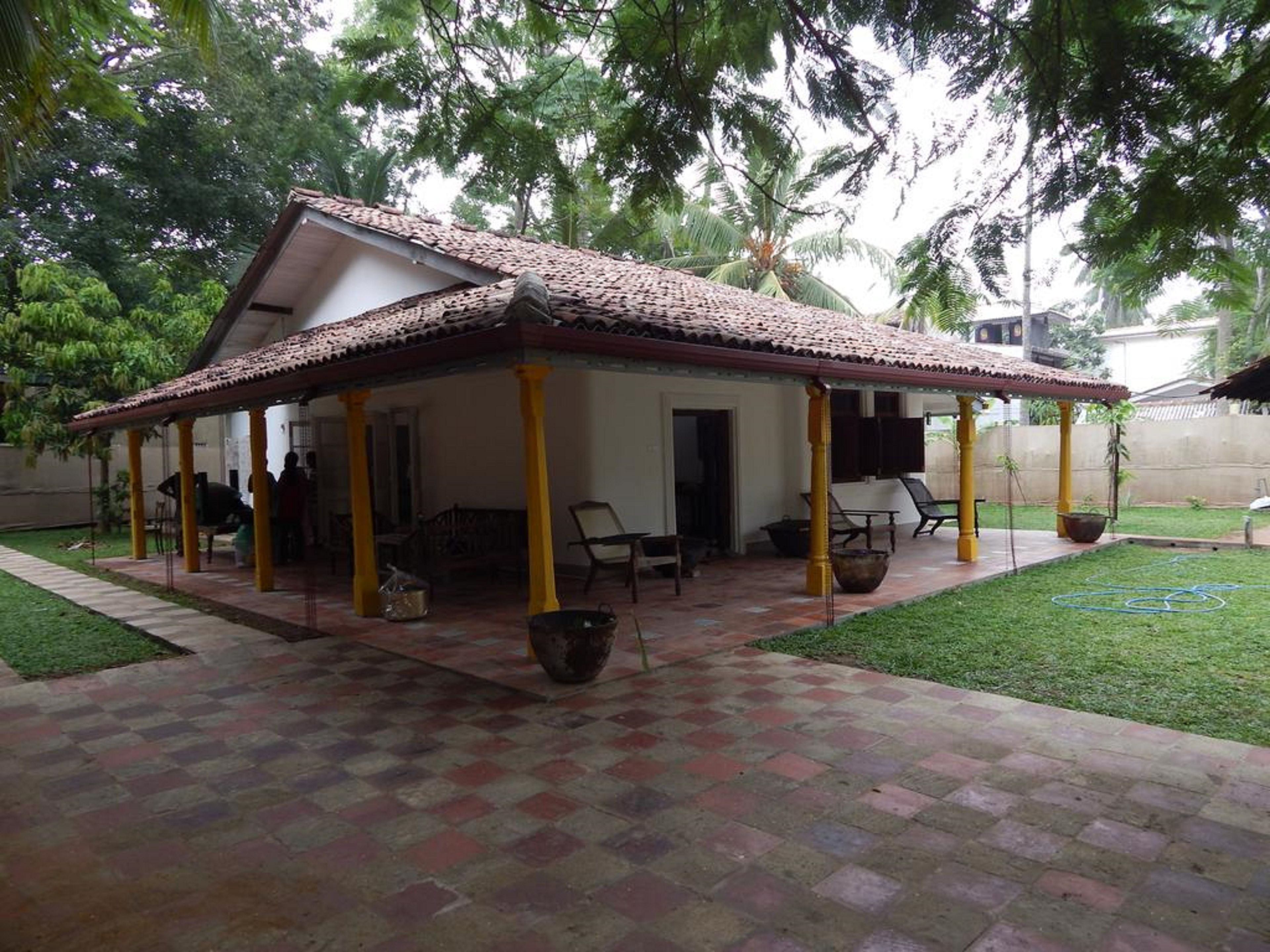 family room | terrace/patio