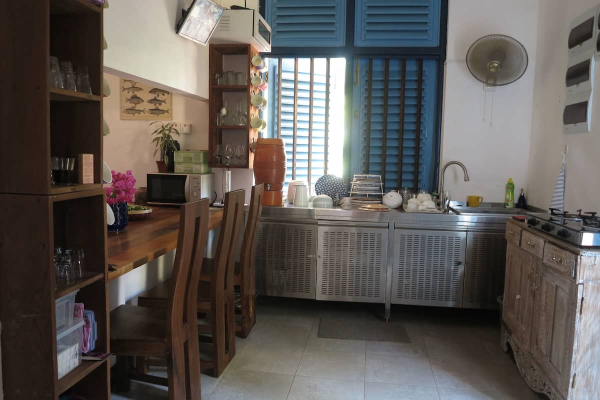 villa | premium bedding, in-room safe, desk, blackout curtains