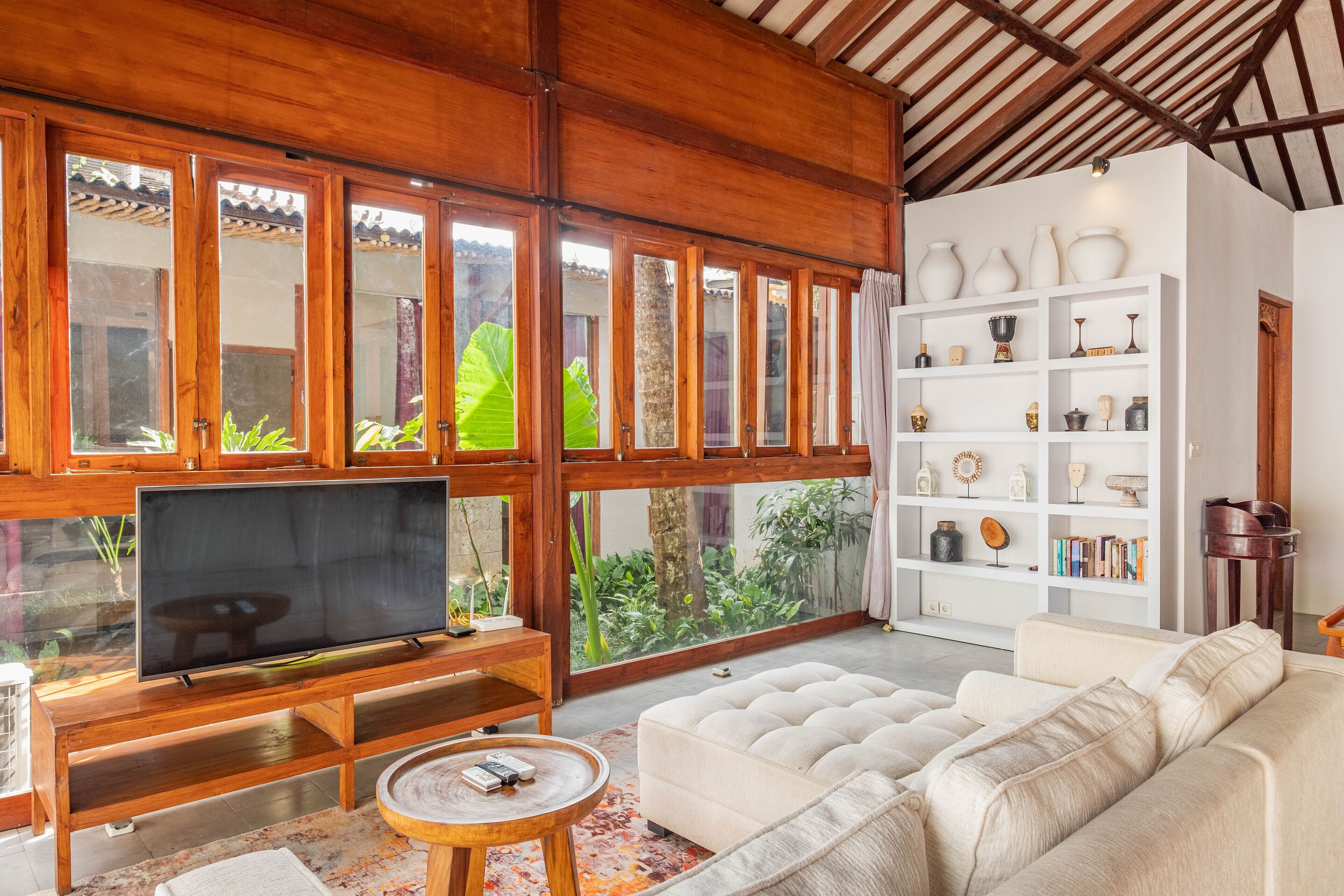 Family Villa, 5 Bedrooms, Pool View | Living area | 32-inch LED TV with cable channels, TV