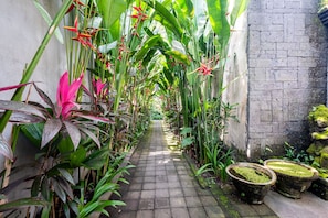 Ngoại thất