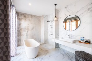 Bathroom - Kakul Villas & Suites (Ubud)