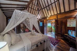 Biệt thự, 1 phòng ngủ (Heritage) | Két bảo mật tại phòng, trang bị nội thất với thiết kế riêng biệt, bàn 