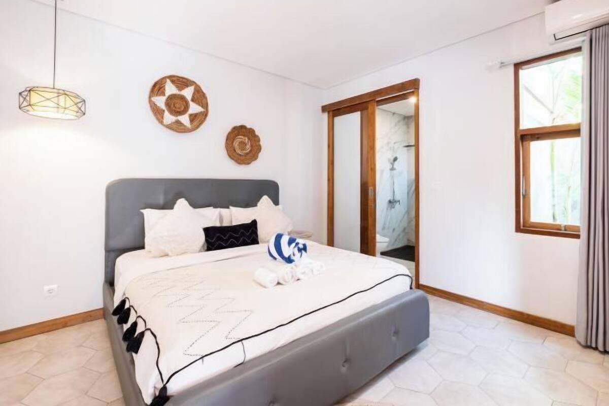 Safe på rommet, individuelt innredet, skrivebord og wi-fi (inkludert)