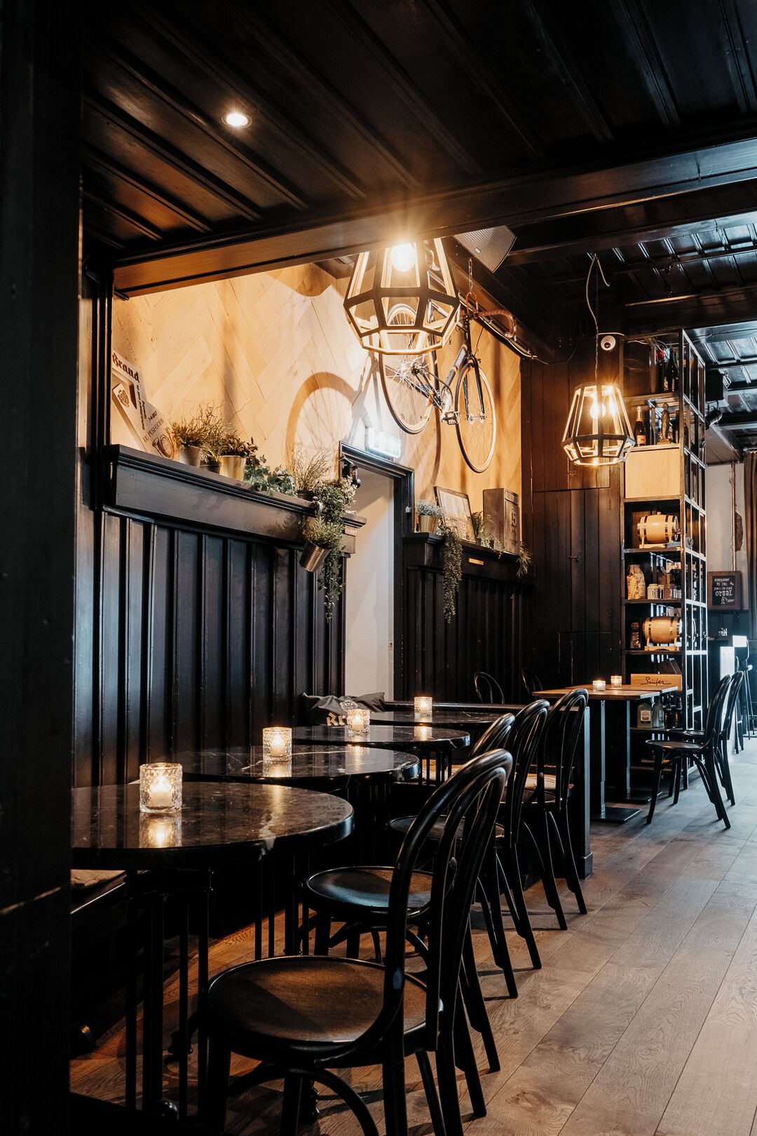 Lunch and dinner served, local cuisine