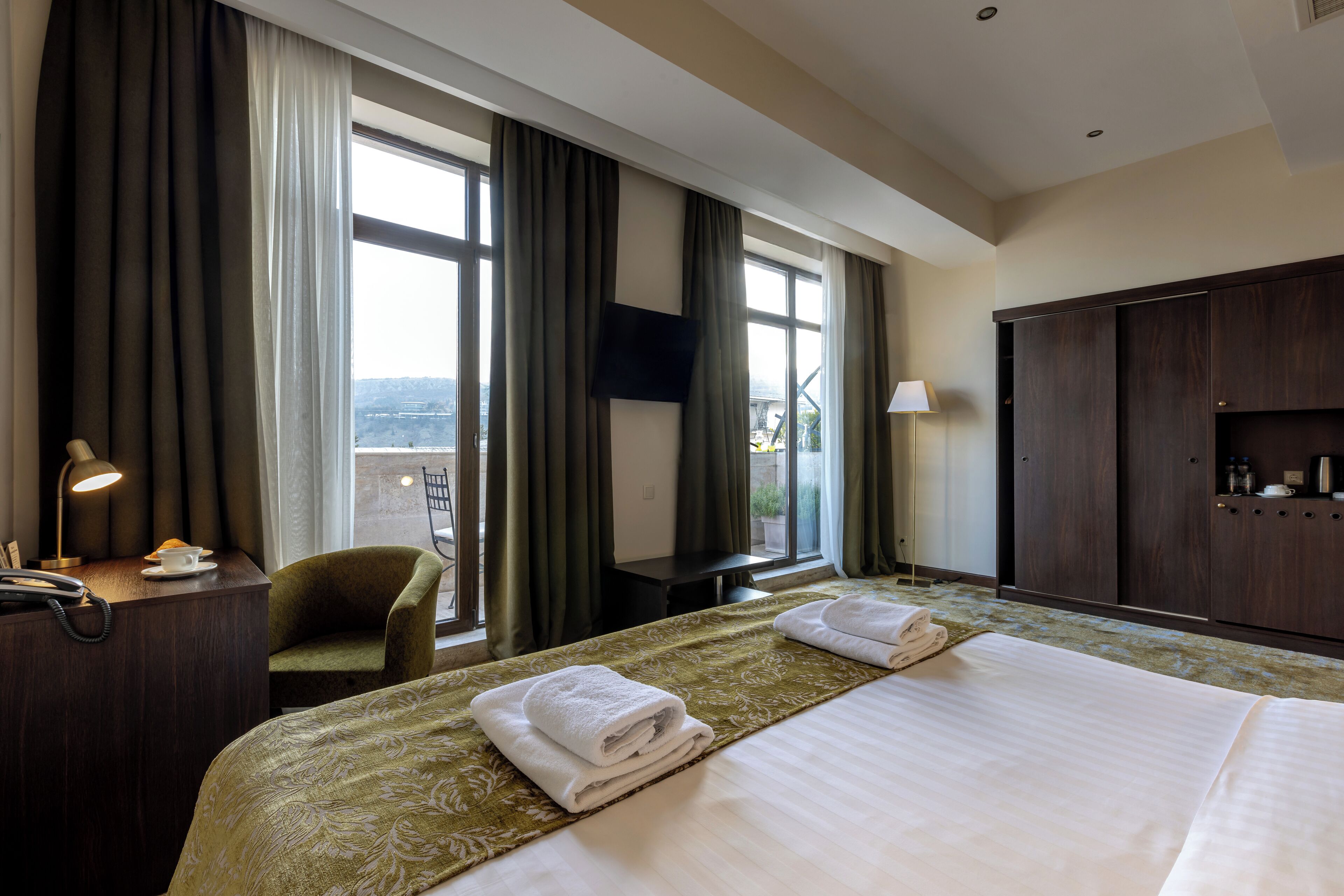 junior suite, terrace | 2 bedrooms, minibar, in-room safe, desk