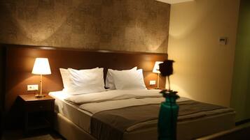 Premium bedding, minibar, in-room safe, desk