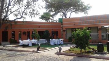 Espace banquet en plein air