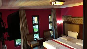 Executive-Zimmer | Schreibtisch, kostenloses WLAN