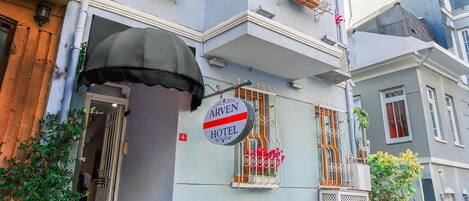 Fachada de la propiedad