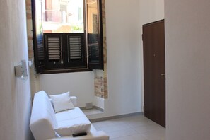 標準公寓 | 客廳