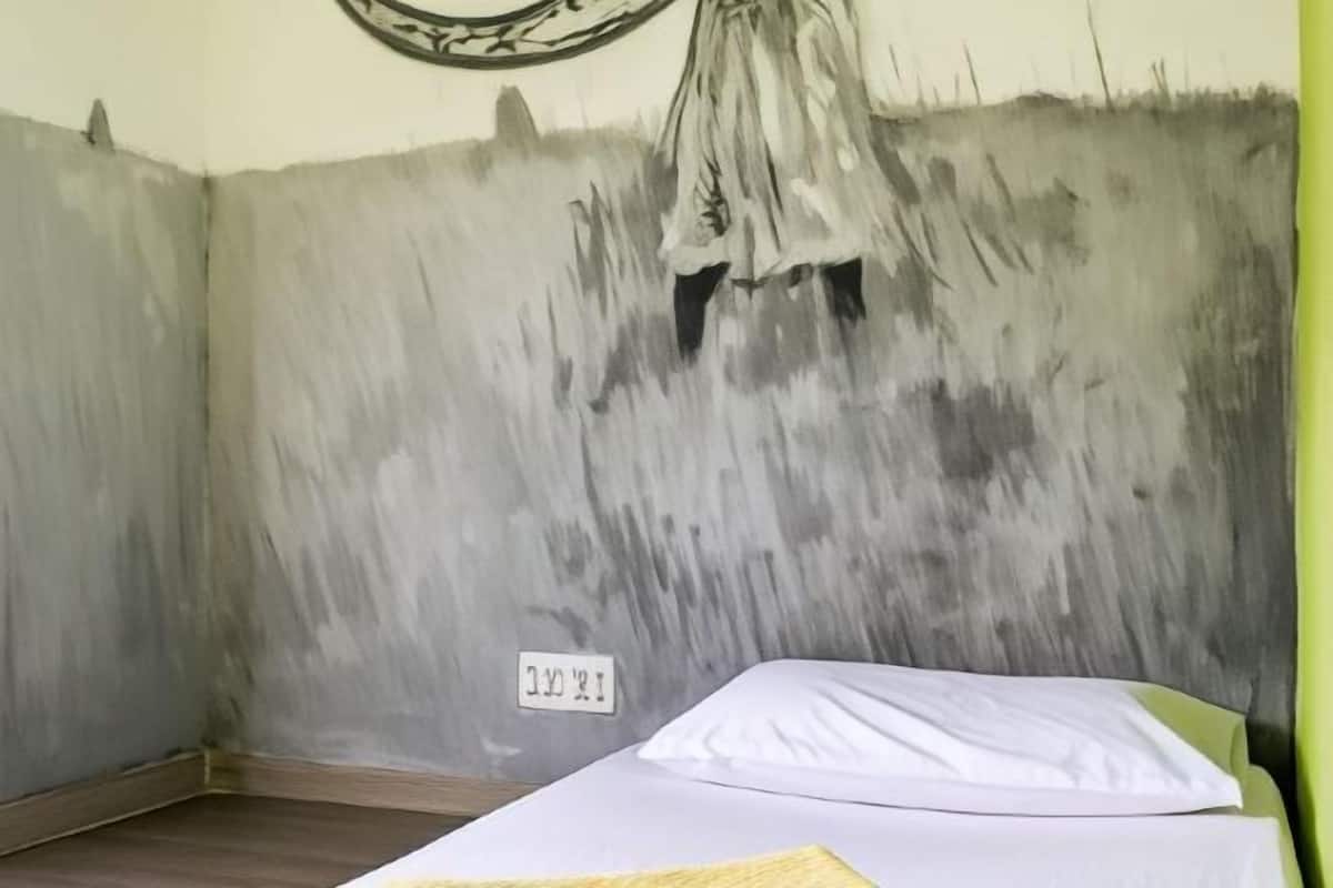 Laptopgeeigneter Arbeitsplatz, Bügeleisen/Bügelbrett, kostenloses WLAN