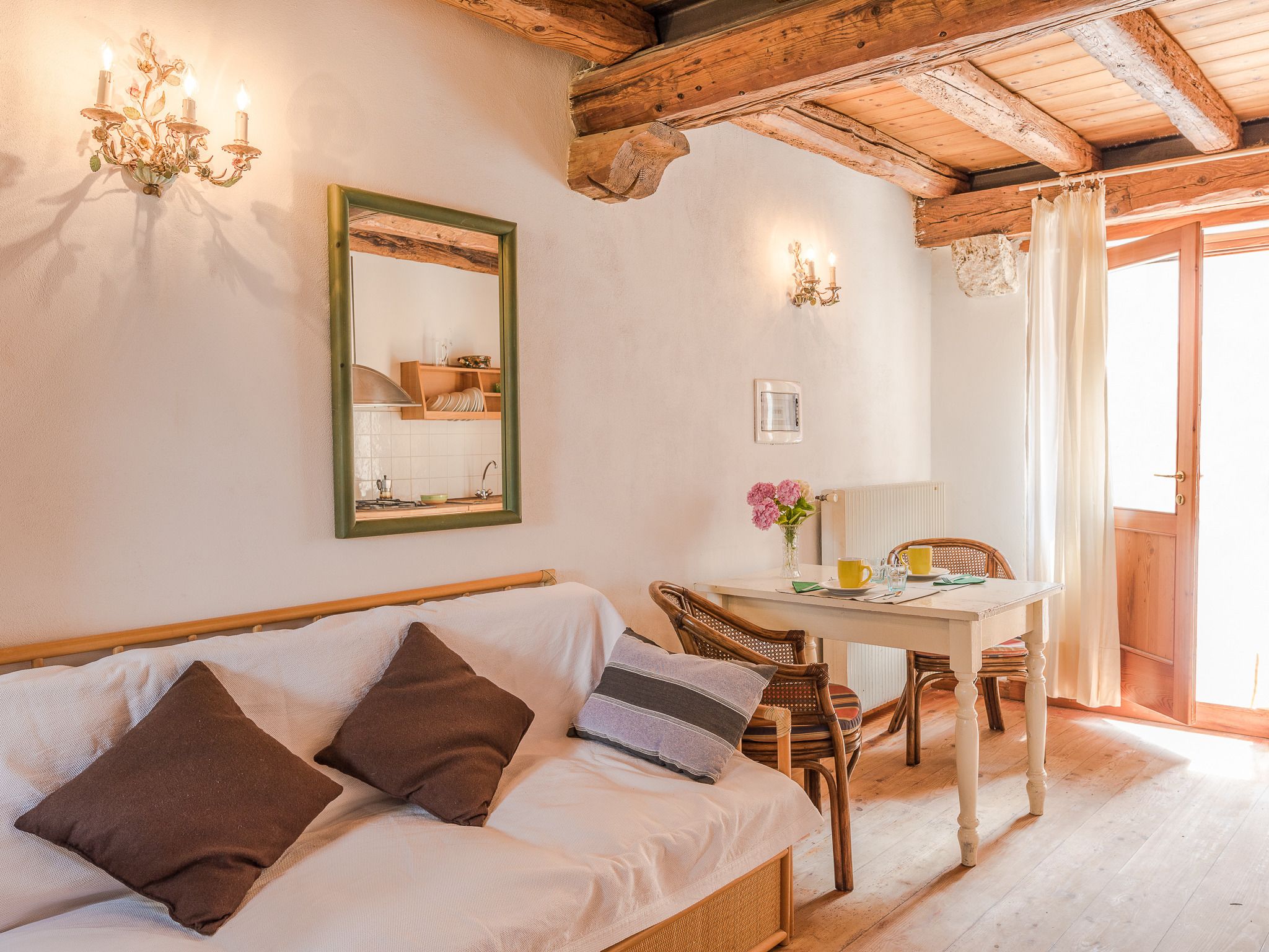 Apartment, 1 Bedroom (Split Level - 04) | Living area