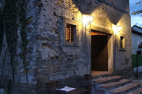 Front of property. Agriturismo Casa de Bertoldi