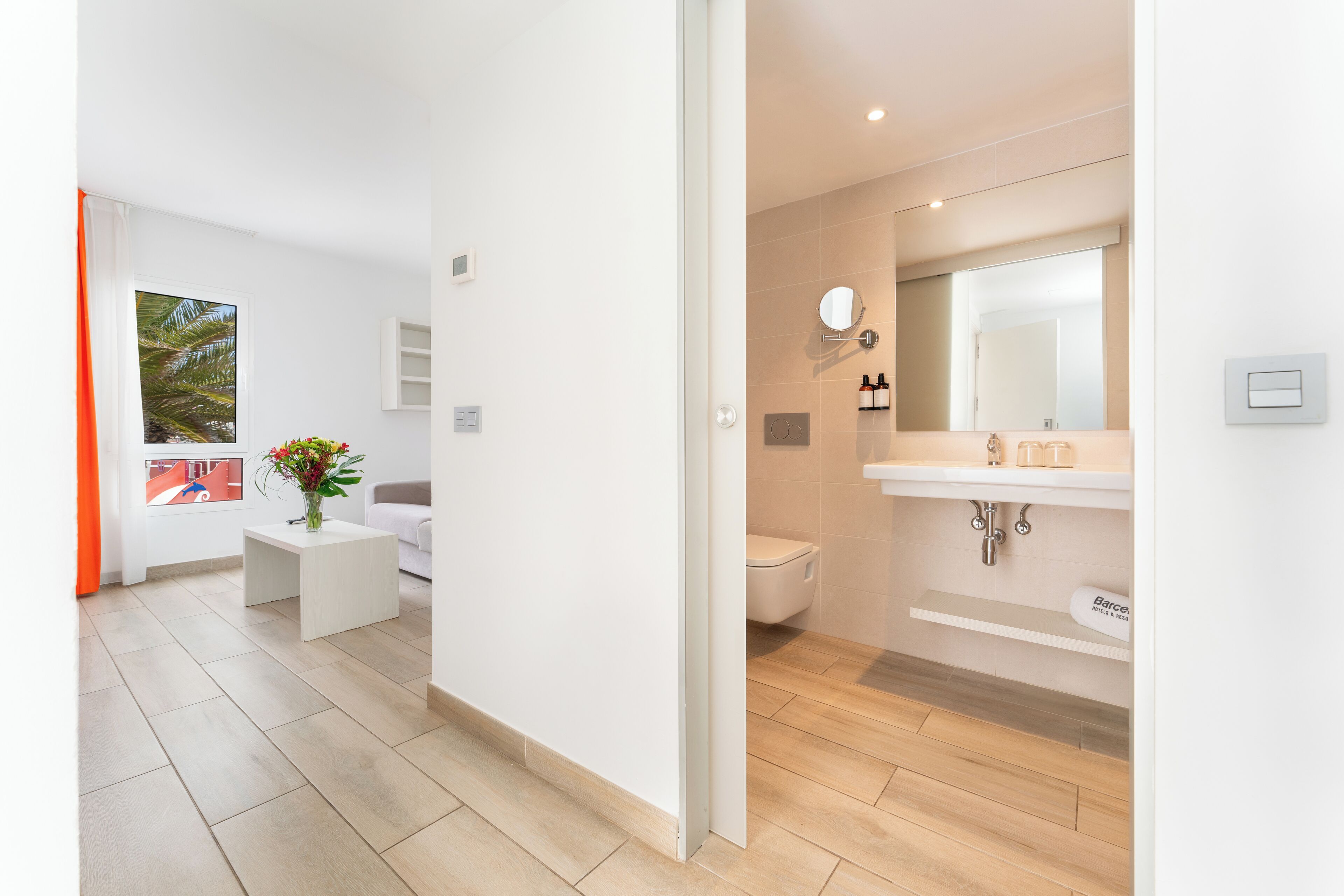 1 bedroom, minibar, free wifi, bed sheets