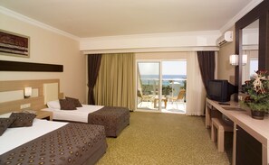 Chambre Double Standard | Literie de qualité supérieure, minibar, coffres-forts dans les chambres