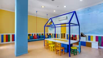 Children’s play area – indoor