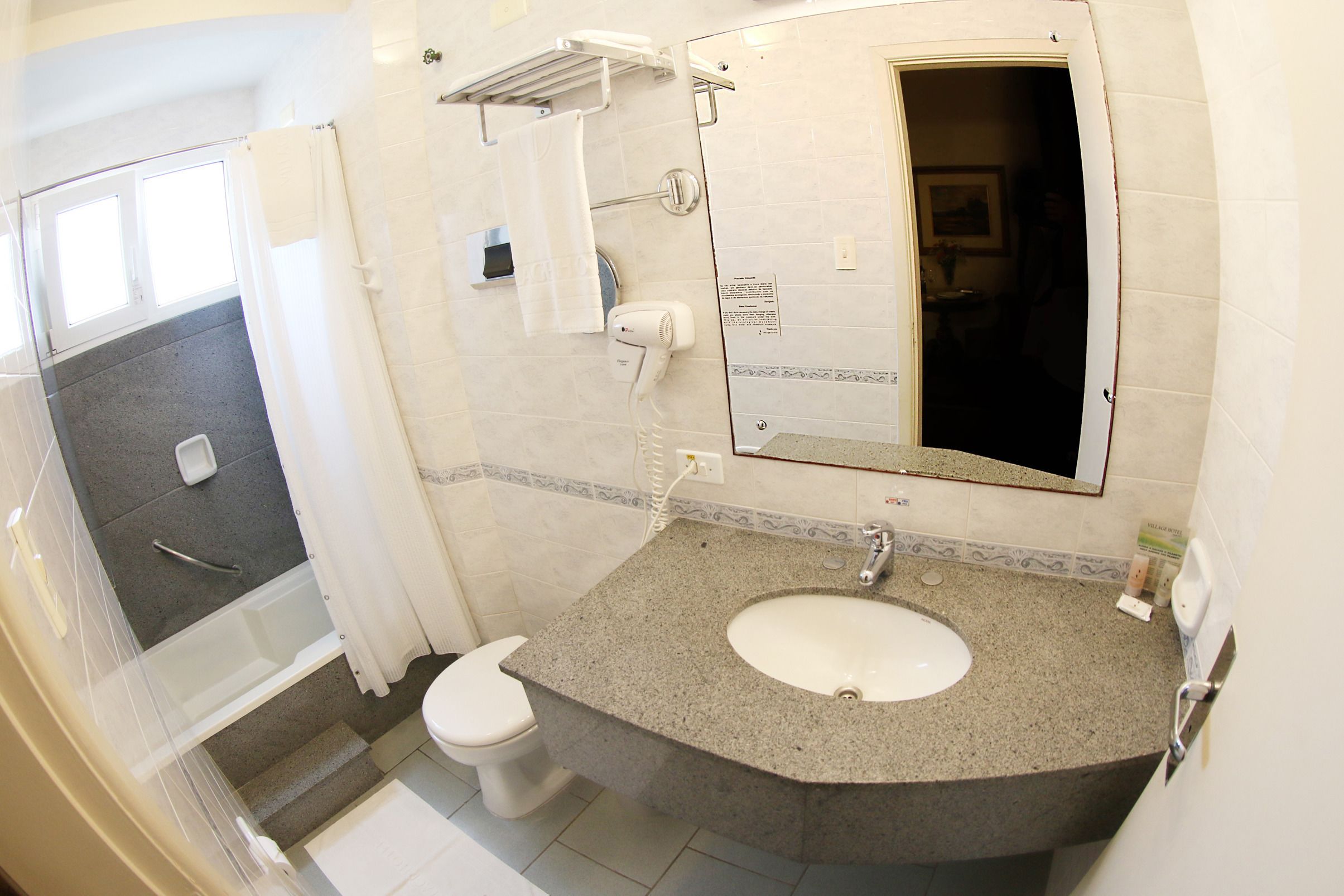 suite (vip) | bathroom | free toiletries, hair dryer, towels