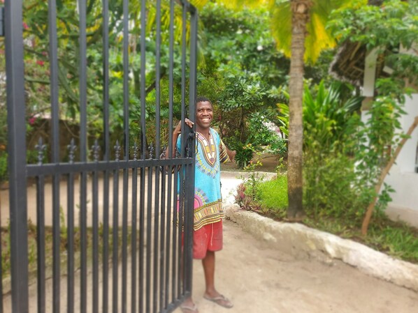 Front of property - Fontaine Garden Village (Bwejuu)
