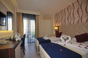 Minibar, in-room safe, free cribs/infant beds, free rollaway beds - Kleopatra Micador Hotel (Alanya)