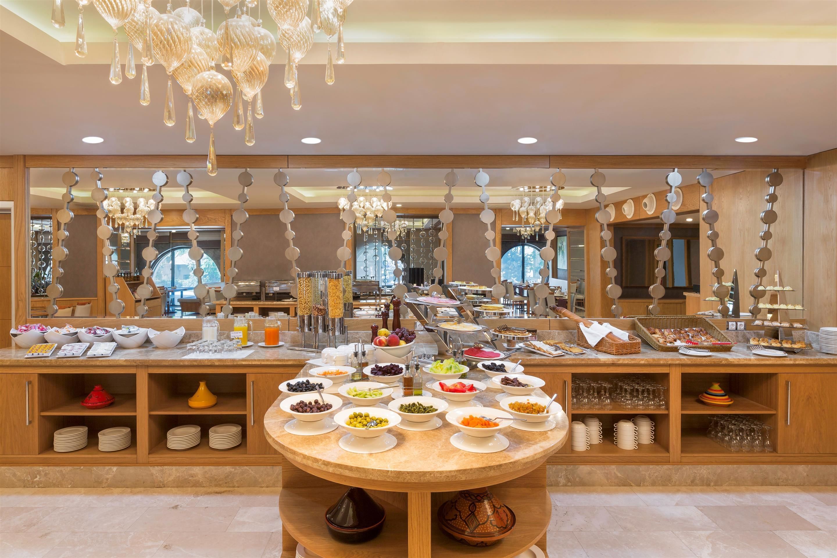 Tägliches inbegriffenes Frühstücksbuffet