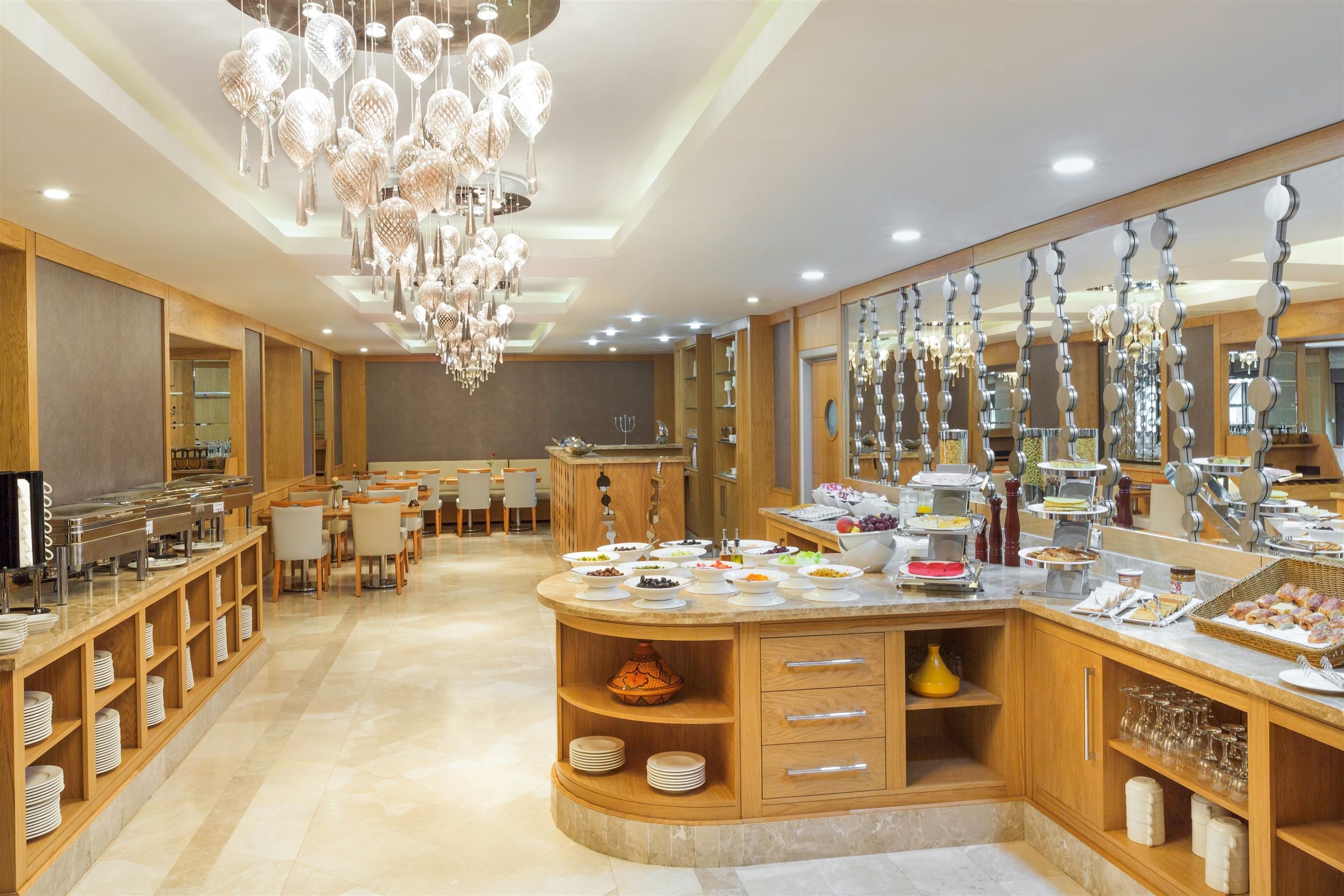 Petit déjeuner buffet compris tous les jours