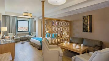 Premium bedding, free minibar, in-room safe, desk