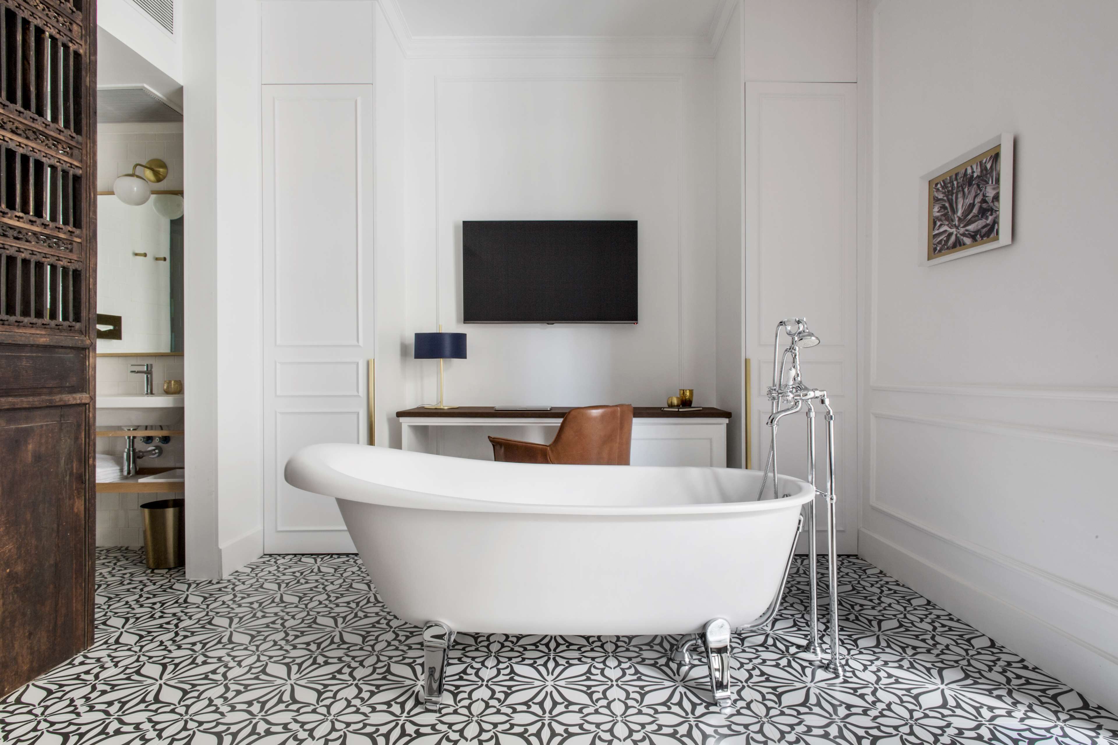 Photo - Hotel Midmost by Majestic Hotel Group