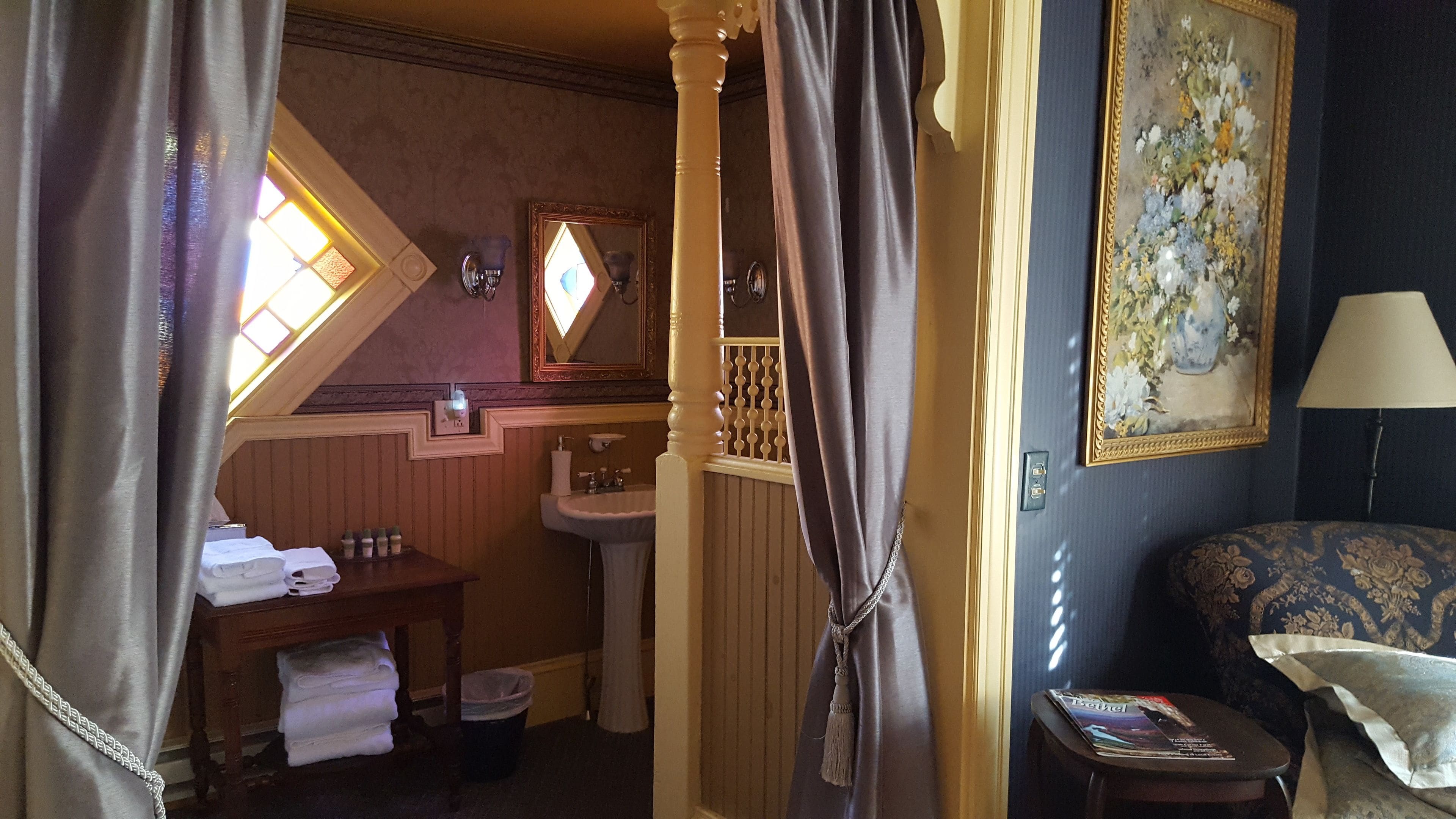 Room #6: Blueberry | Bathroom