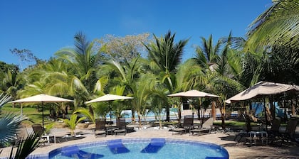 Paradise Inn