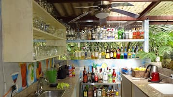 Bar (en la propiedad)