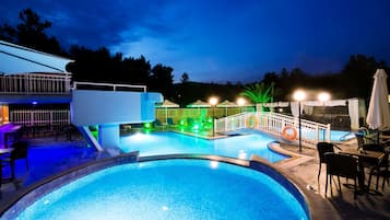 2 outdoor pools, pool umbrellas, sun loungers