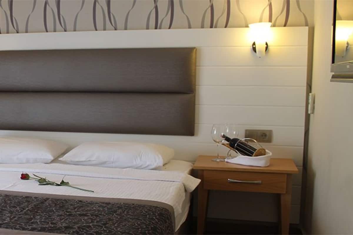 Doppia Standard | Culle/letti per bambini (gratuiti)