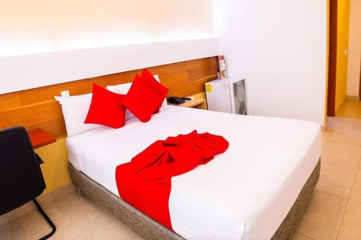 1 bedroom, in-room safe, soundproofing, free WiFi