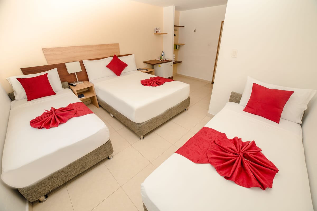 1 bedroom, in-room safe, soundproofing, free WiFi