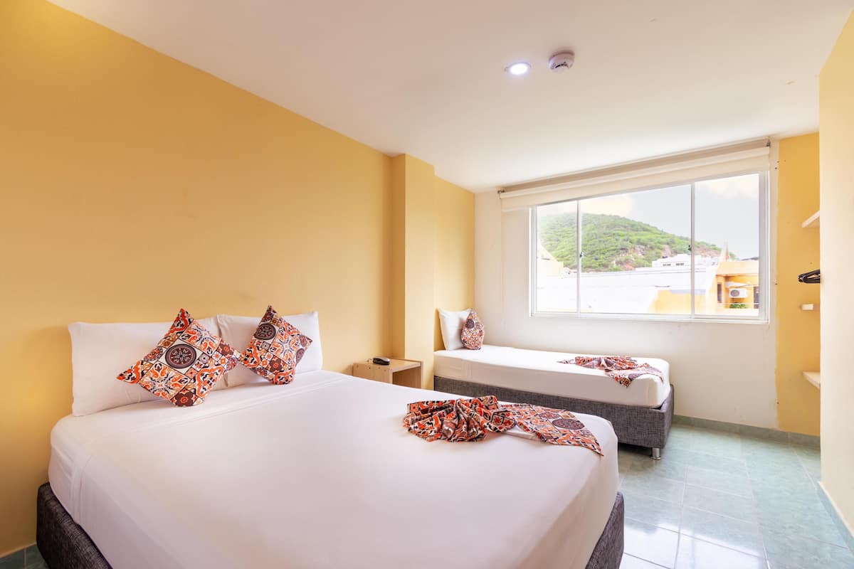 1 bedroom, in-room safe, soundproofing, free WiFi