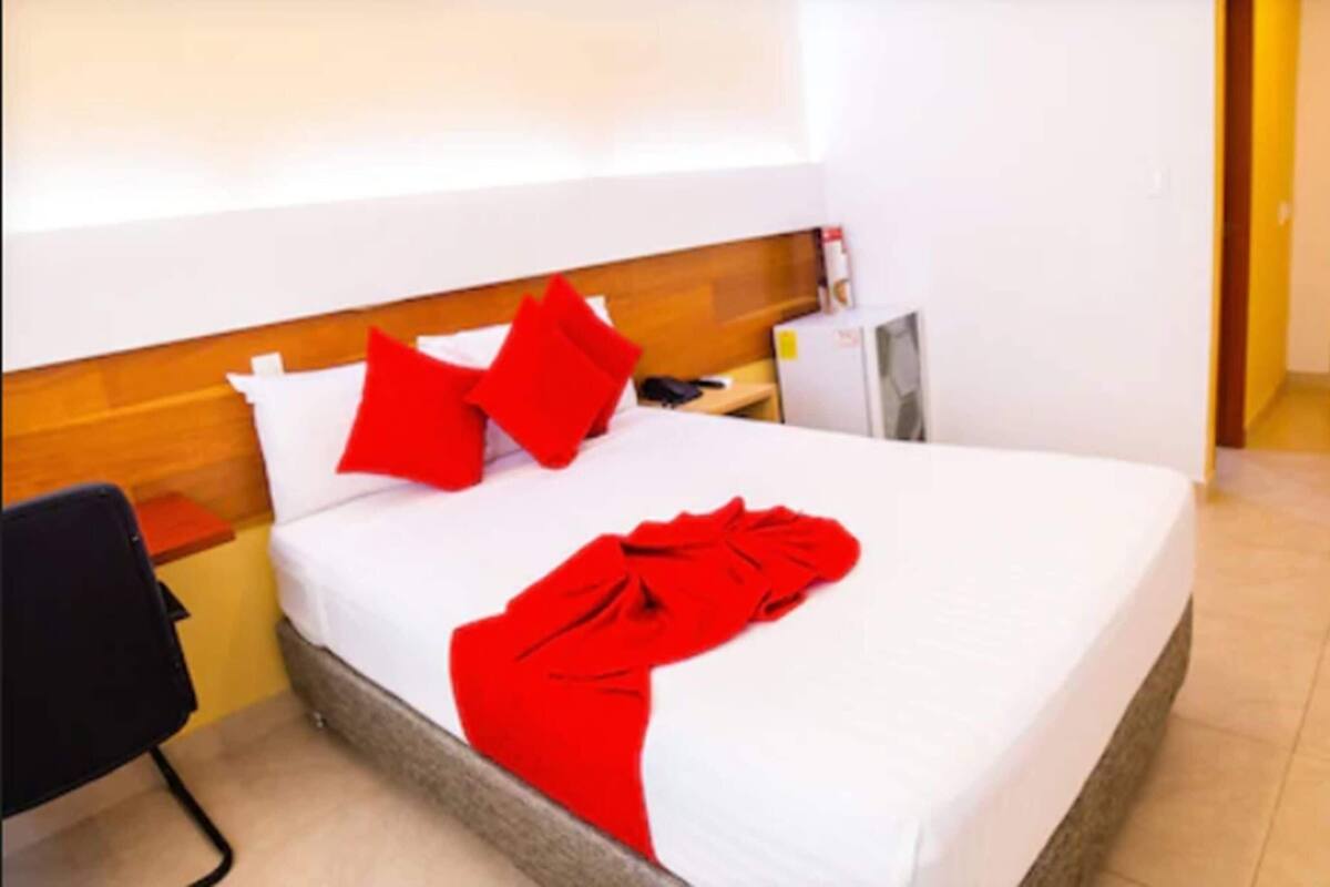 In-room safe, soundproofing, free WiFi