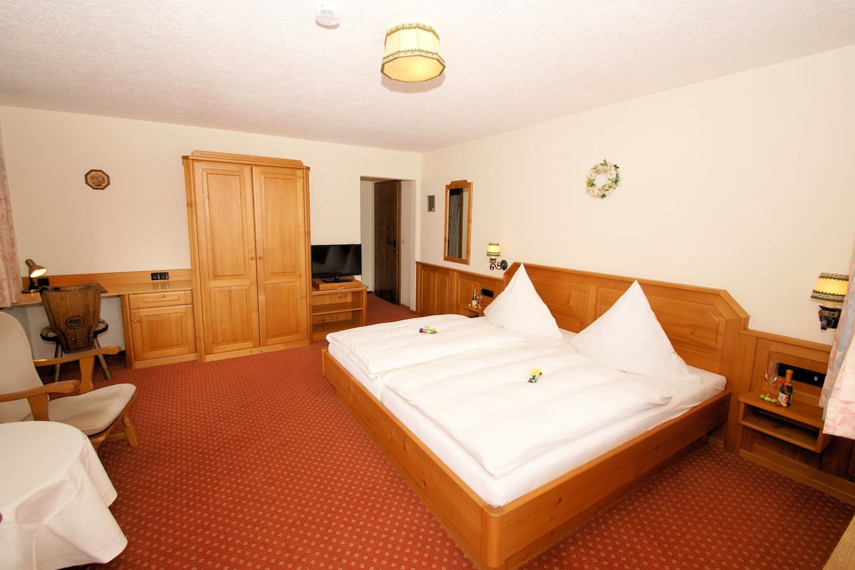 comfort double room, balcony | room amenity